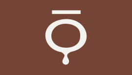 Истова это пространство спа для головы (head spa) на Васильевском острове, в 10 минутах от метро Приморская. Здесь работают с кожей головы, волосами, лицом и шейно-воротниковой зоной. Семь авторских ритуалов длительностью от 75 до 150 минут: утренние ЗАРЯ, вечерние СУМЕРКИ, бережный РОДНИК для будущих мам, большие КЕДР и ЛАДА с финской сауной и массажем тёплыми камнями. Каждый ритуал начинается с выбора аромамасла и завершается чаем в лаунж-зоне. Любую программу можно пройти вдвоём в одном кабинете. Стоимость от 7 900 рублей, парные ритуалы от 14 000 рублей. Адрес: улица Беринга, 23 к. 2. Ежедневно с 10:00 до 22:00.